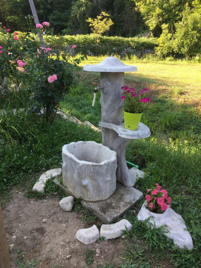 Camp Podkraj 호텔 비르파자르 외부 사진