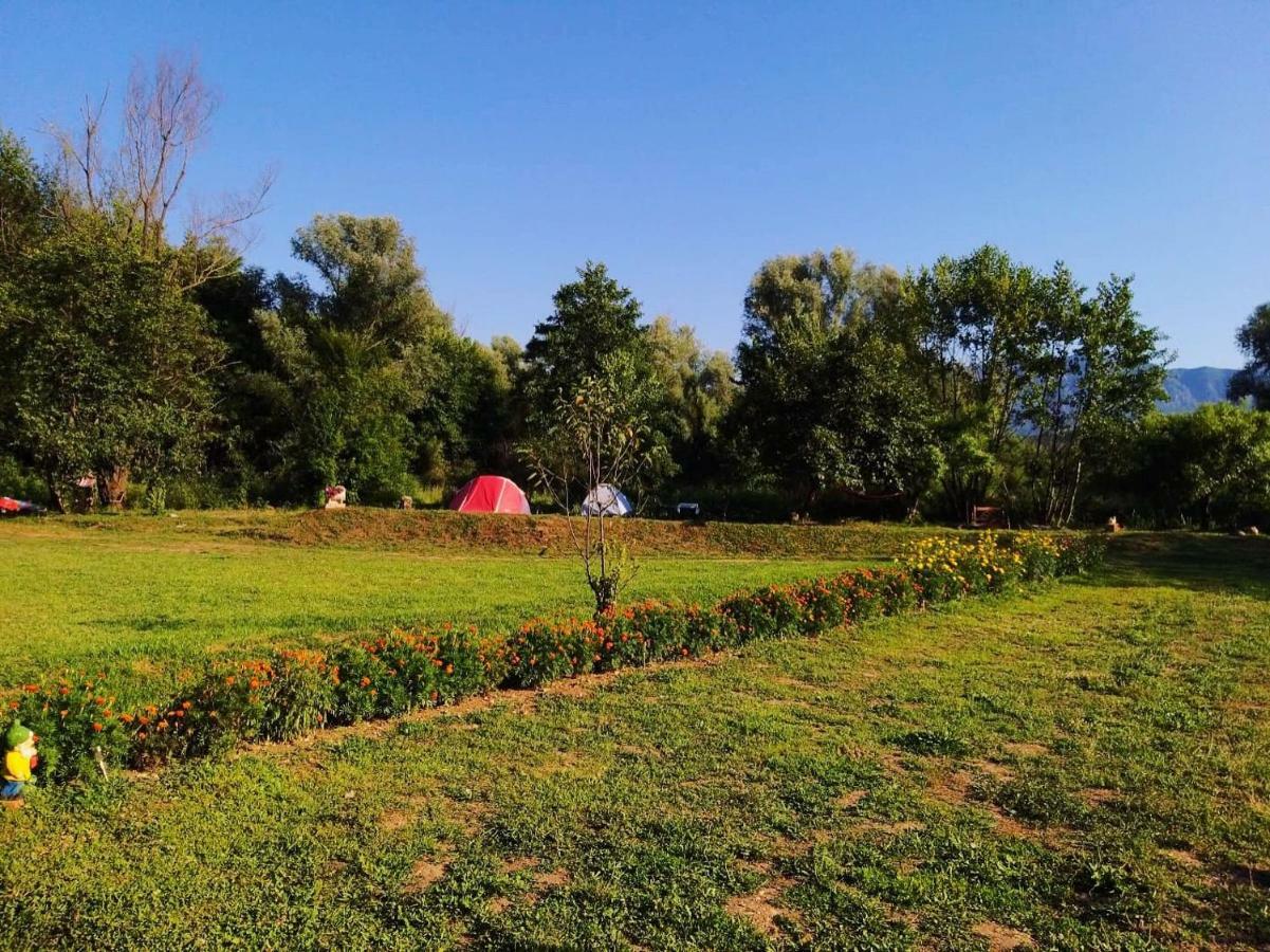 Camp Podkraj 호텔 비르파자르 외부 사진