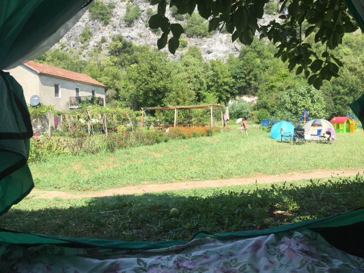 Camp Podkraj 호텔 비르파자르 외부 사진